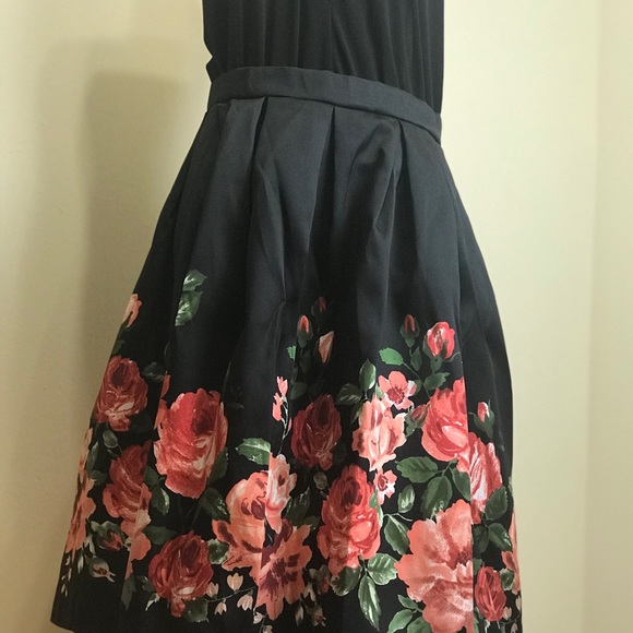 Floral A-Line Flare Skater Skirt - Picture 6 of 7